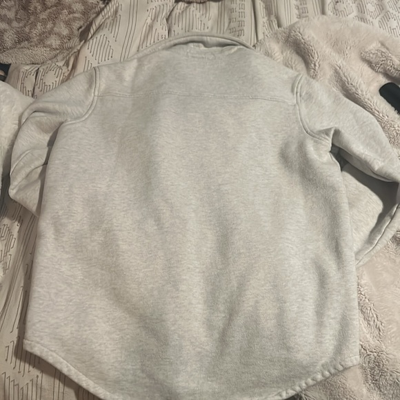 Aritzia TNA Sweatfleece, cozy fleece, boyfriend fit, in size xs,slight wear - Picture 3 of 5